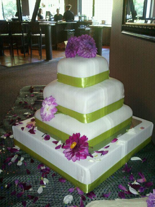 12-10-8-6 Square Cake Stand Set