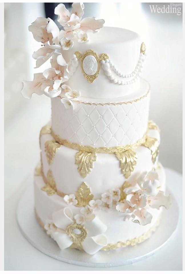 14-12-10-8 Round Cake Stand Set