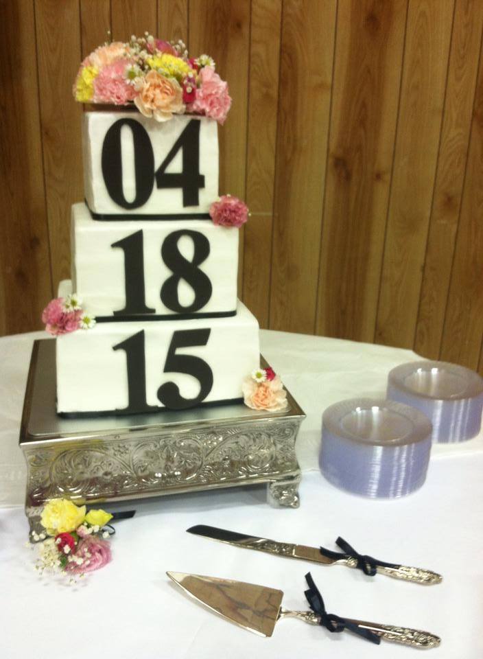 10-8-6 Square Cake Stand Set